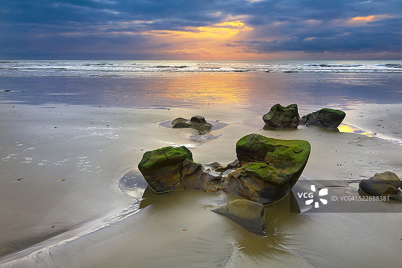 摩拉基巨石和库科赫海滩图片素材