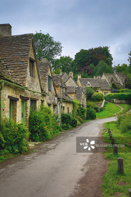 英国格洛斯特郡拜伯里阿灵顿排小屋图片素材