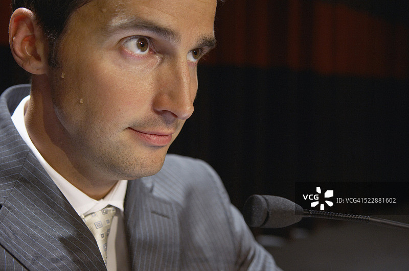 商人出汗图片素材