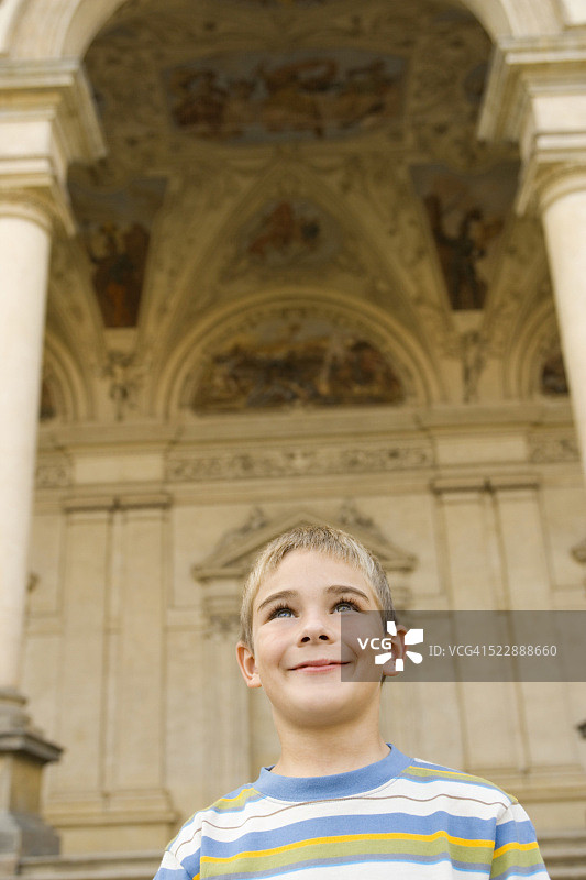 年轻的男孩图片素材