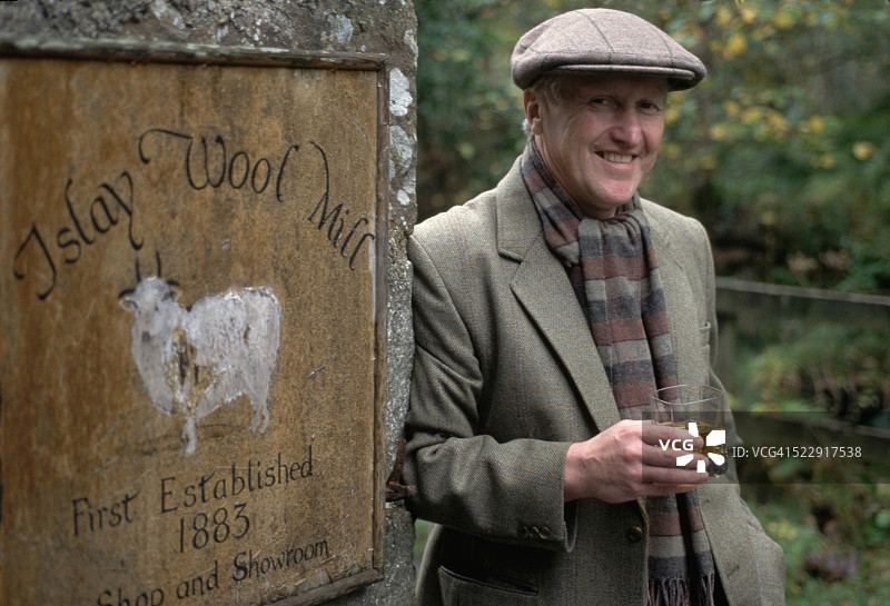 纺织厂附近的织布工标志图片素材