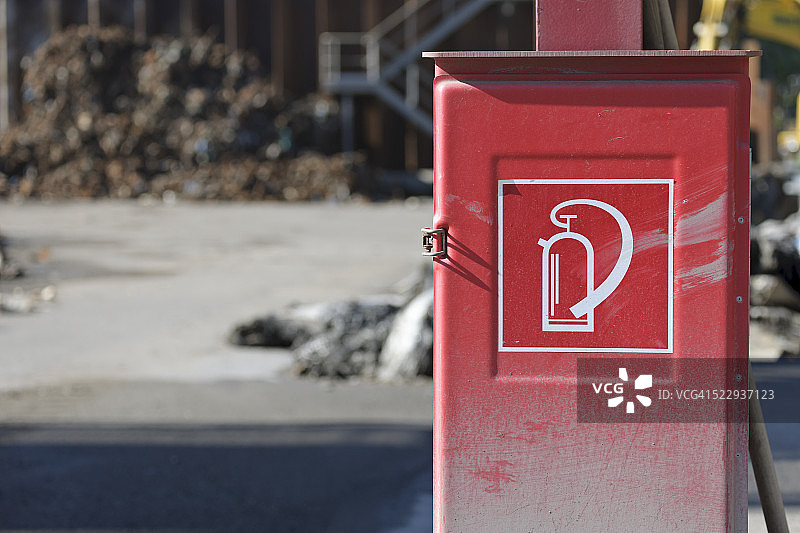 德国巴登-符腾堡州，TREA布赖斯高焚烧炉，灭火器图片素材