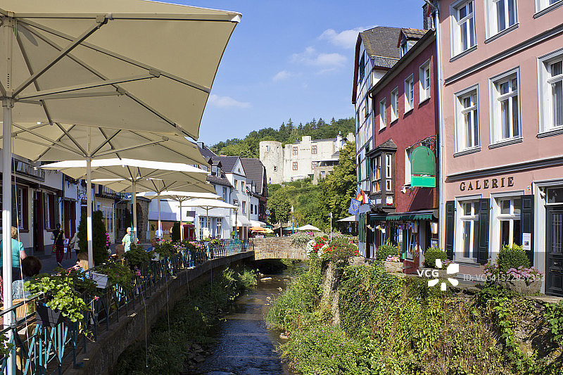 德国北莱茵-威斯特法伦州巴特明斯特雷费尔的城镇风貌图片素材