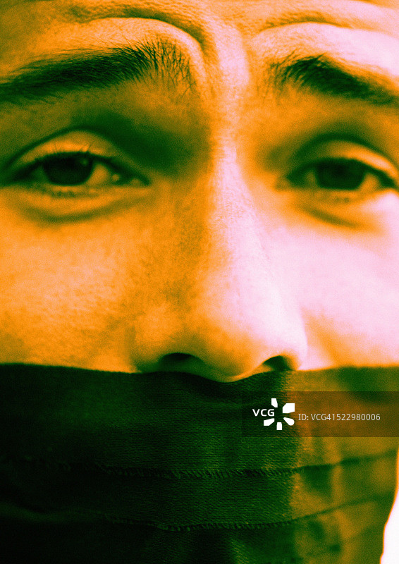 嘴巴被封住的男人图片素材