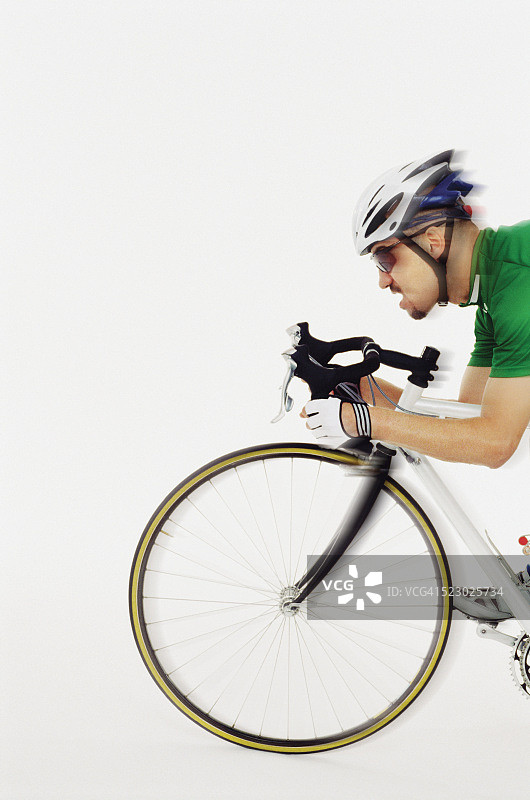 骑自行车的人侧视图图片素材