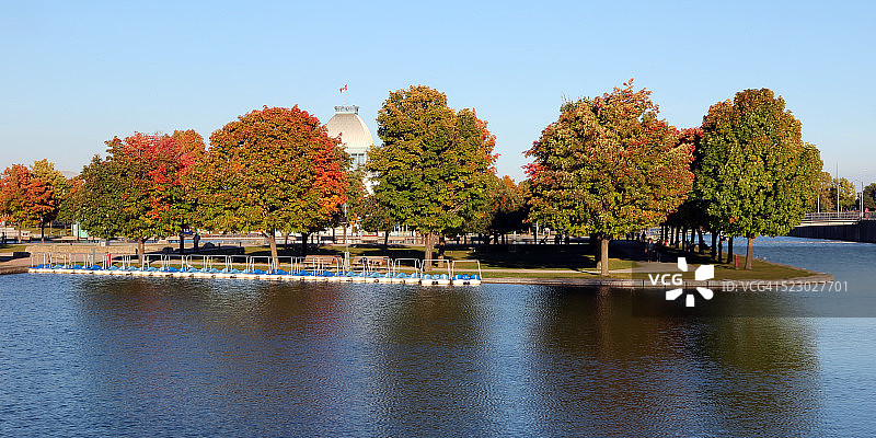 邦塞库尔水池 - 蒙特利尔老城区图片素材