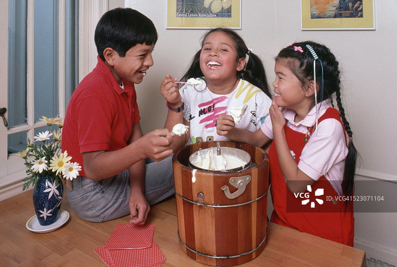 自制冰淇淋取样图片素材