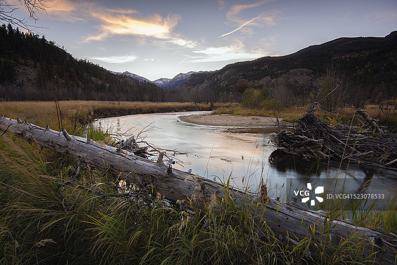 汤普森河日落图片素材
