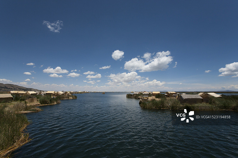 的的喀喀湖乌洛斯群岛，秘鲁普诺图片素材