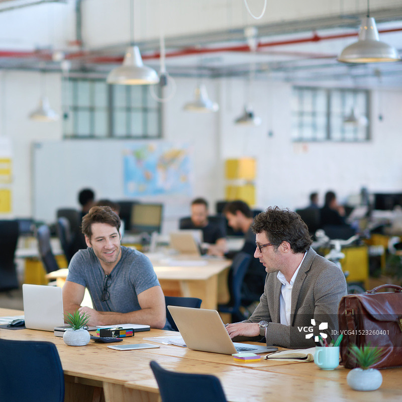 激发他们的创造力图片素材