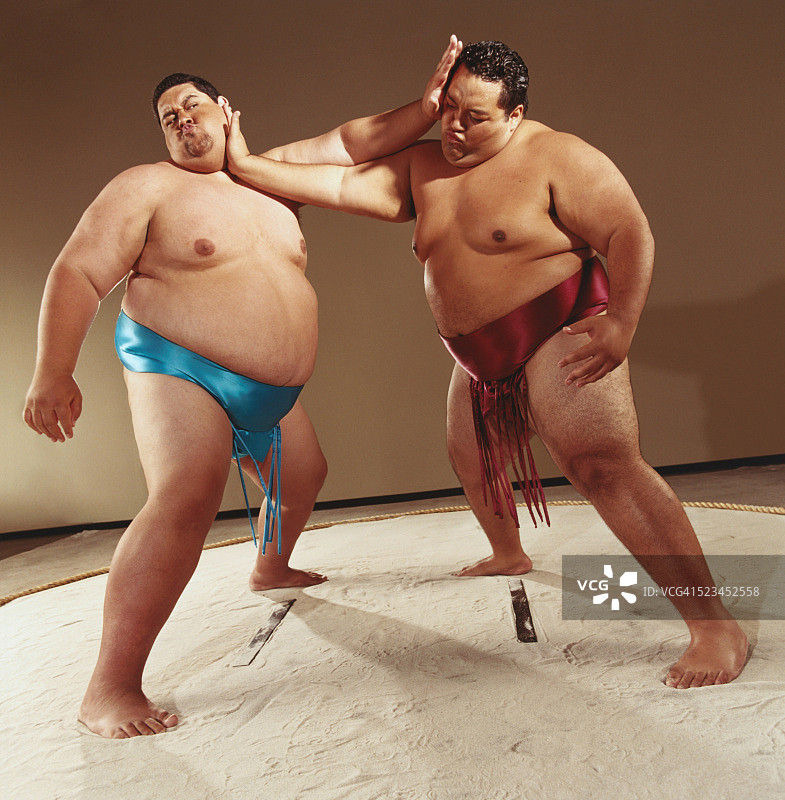 相扑选手格斗图片素材