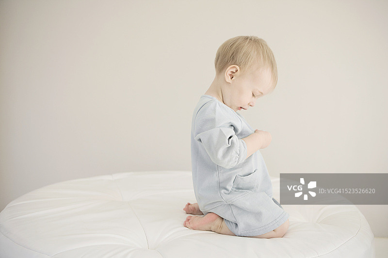 小女孩图片素材