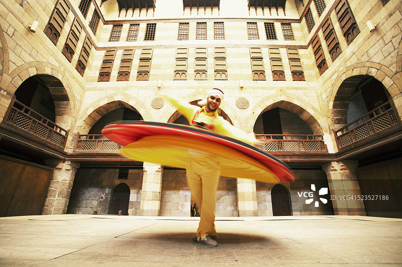 埃及开罗的苏菲舞者图片素材