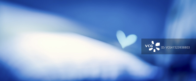 蓝色柔焦背景图片素材