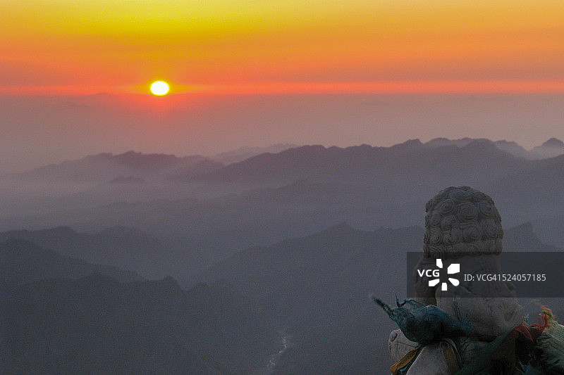 五台山的日出图片素材