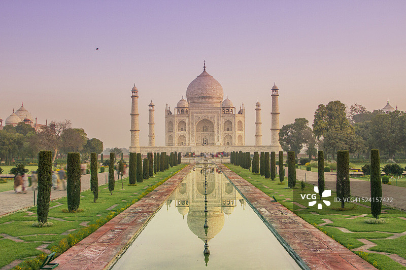 泰姬陵的印度天空图片素材