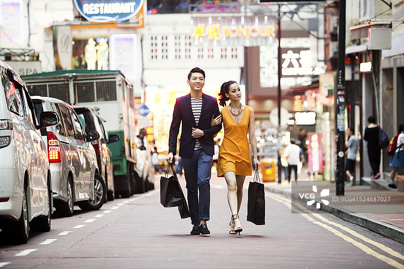 情侣购物图片素材