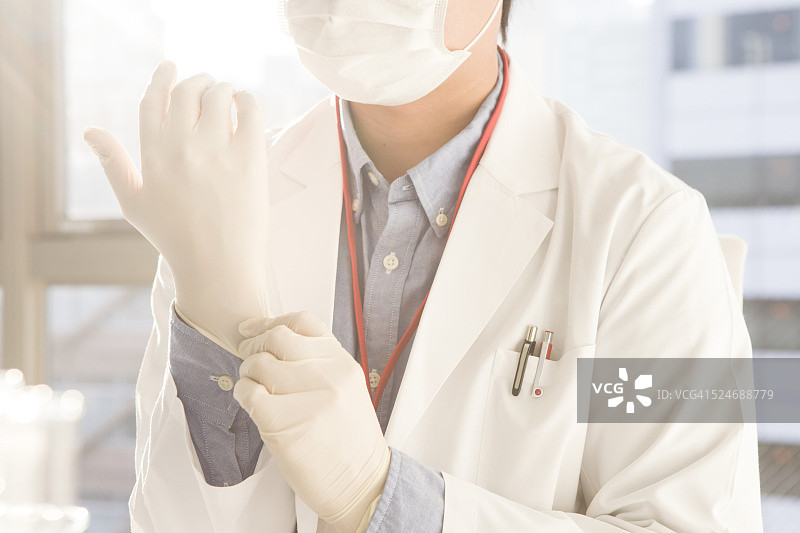 身穿实验服的研究员图片素材