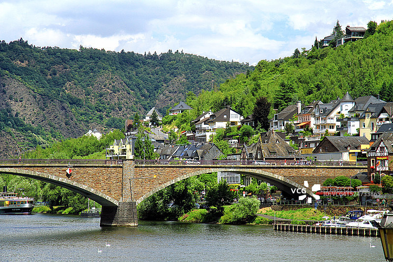 科赫姆的摩泽尔河和桥梁图片素材