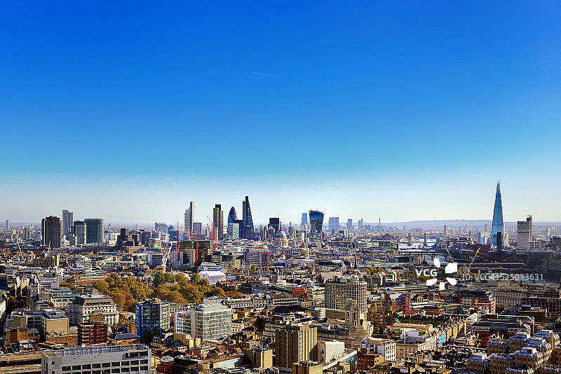 伦敦市晨间天际线图片素材
