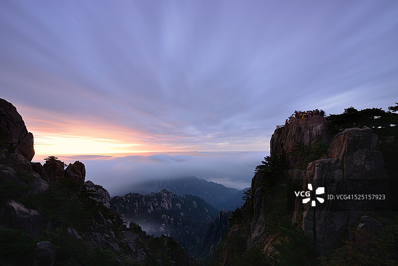 黄山日出峰顶图片素材