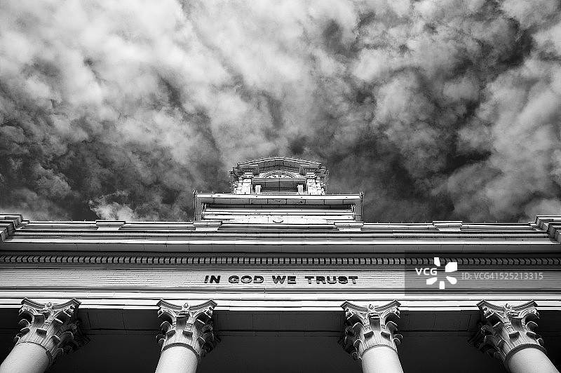 我们信仰上帝图片素材