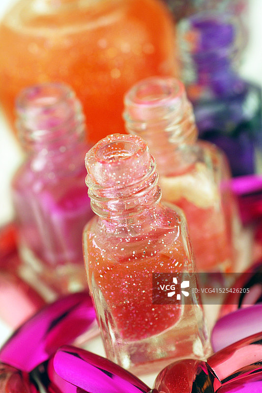 彩色美甲和抛光图片素材