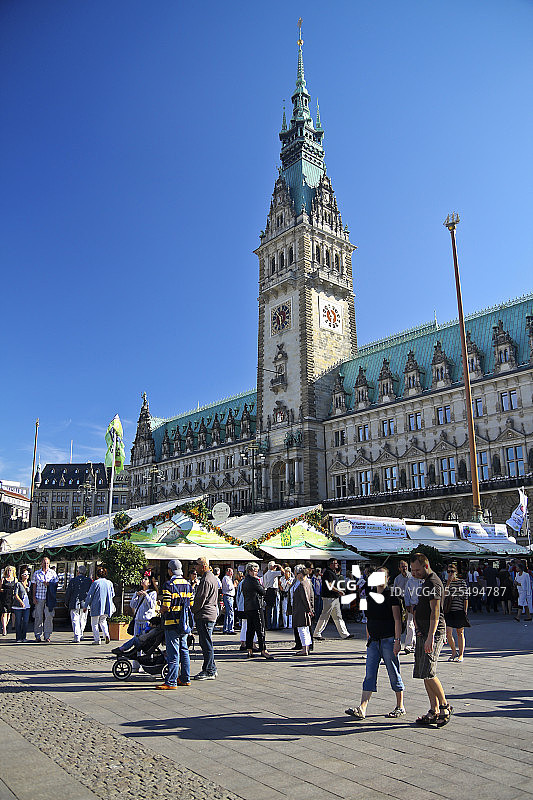 德国汉堡市政厅广场及摊位图片素材