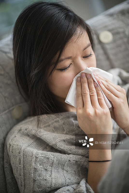 生病的女人图片素材