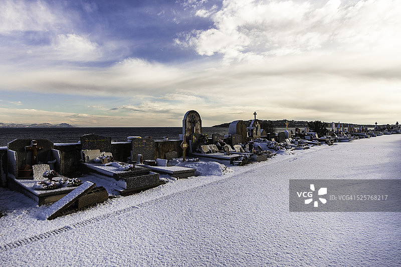 圣特罗佩海洋公墓雪景图片素材