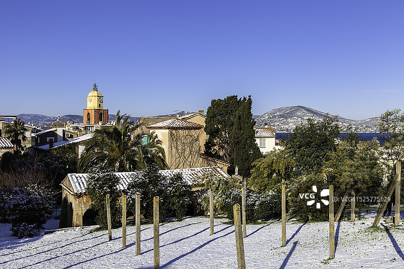 圣特罗佩雪景图片素材