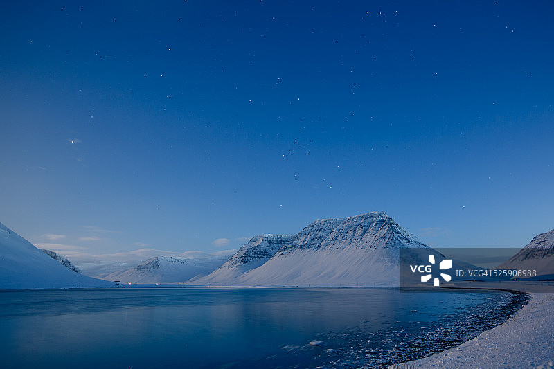 厄嫩达菲厄泽的蓝色时刻图片素材