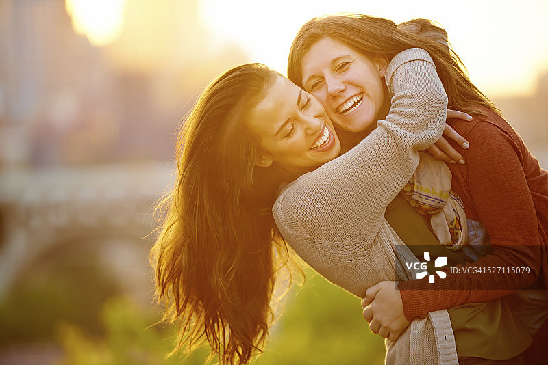 我非常爱她图片素材