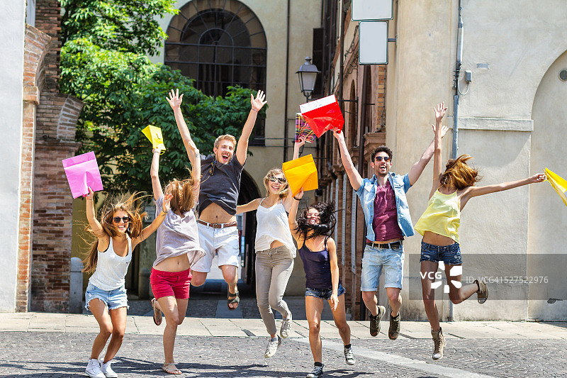 快乐的年轻人图片素材