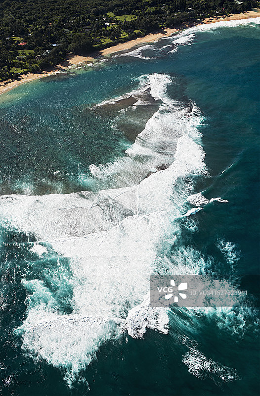 哈埃纳海滩的冲浪景象图片素材