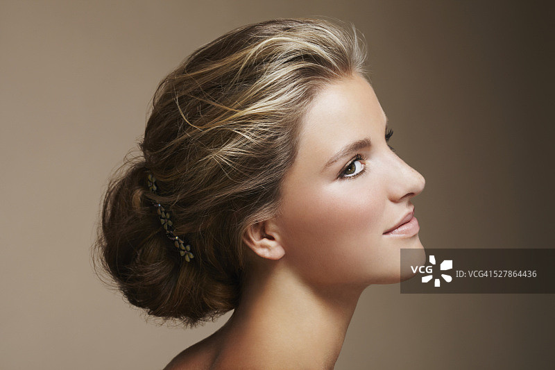 发髻女人图片素材