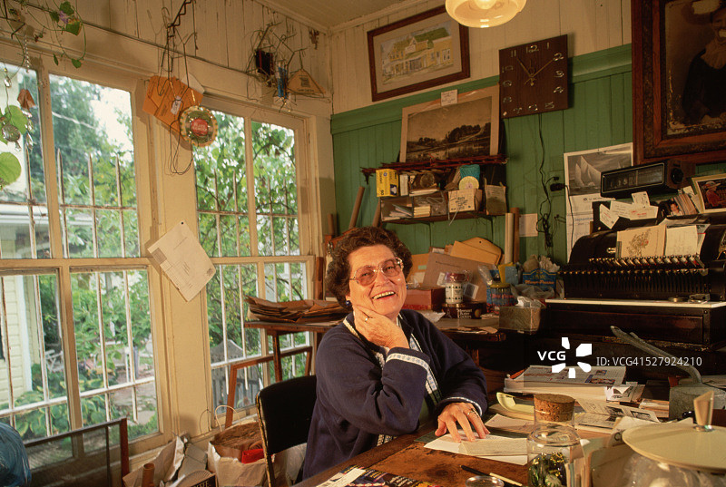 在古董店里的罗斯·加文图片素材