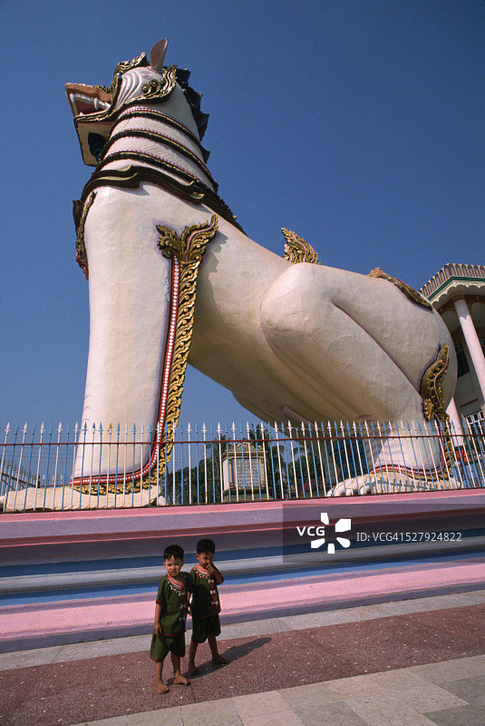 雪摩多佛塔图片素材