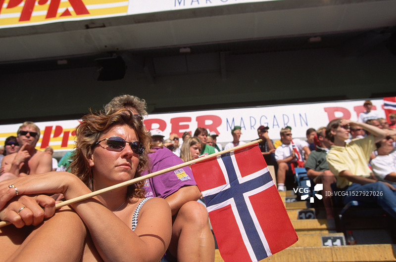 奥斯陆杯足球锦标赛上的足球迷图片素材