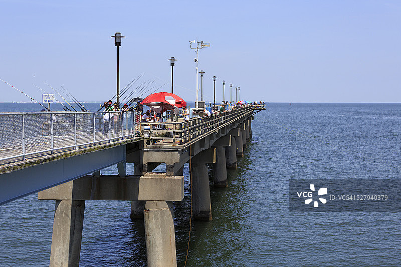 切萨皮克湾大桥隧道钓鱼码头图片素材