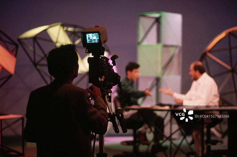 Freddy Ehlers镜头前采访嘉宾图片素材