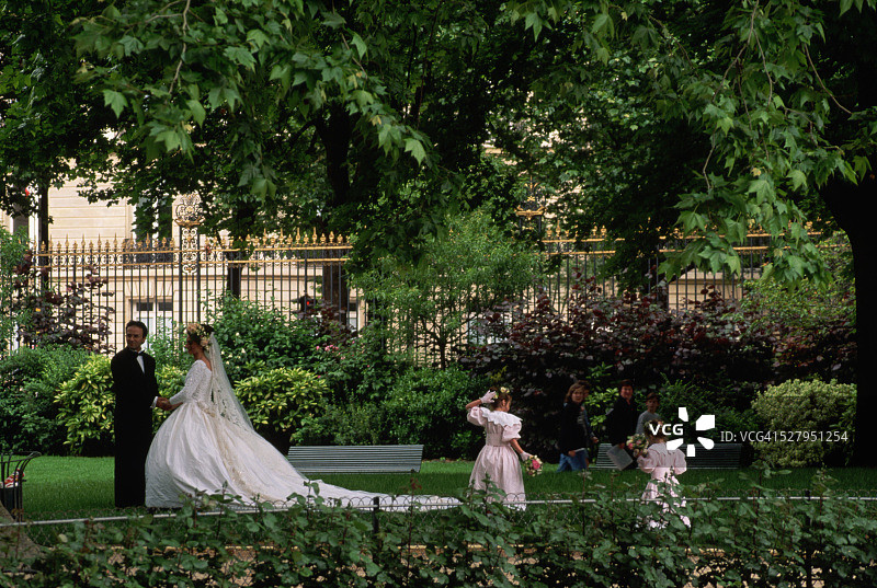 蒙梭公园婚礼图片素材