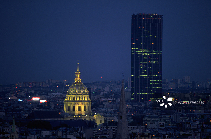 荣军院和蒙帕纳斯大厦图片素材