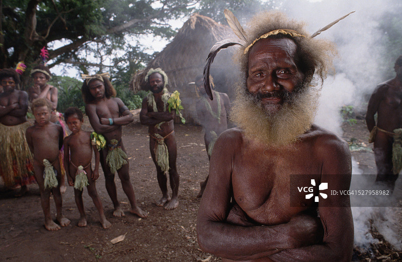 太平洋岛屿上的酋长和村民图片素材