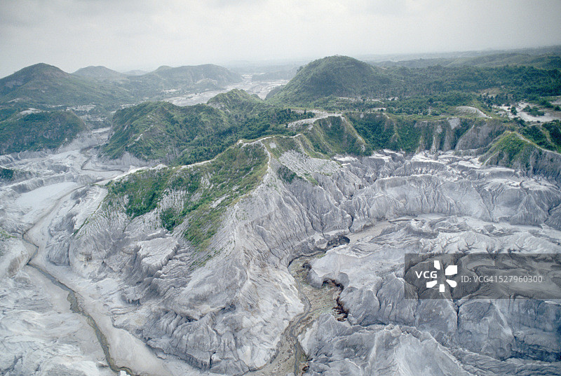 皮纳图博火山的泥石流图片素材