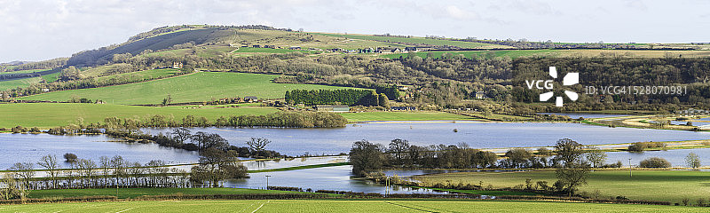 西萨塞克斯郡安伯利的洪水景象图片素材