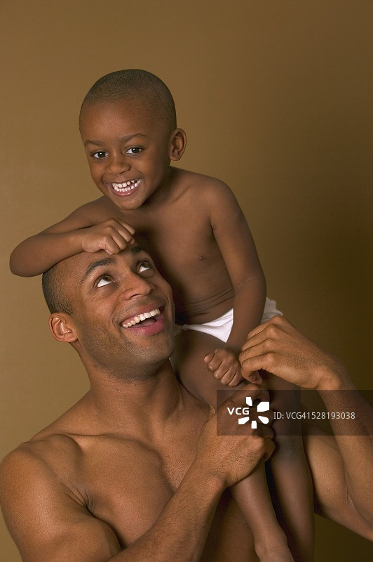 父亲和儿子图片素材