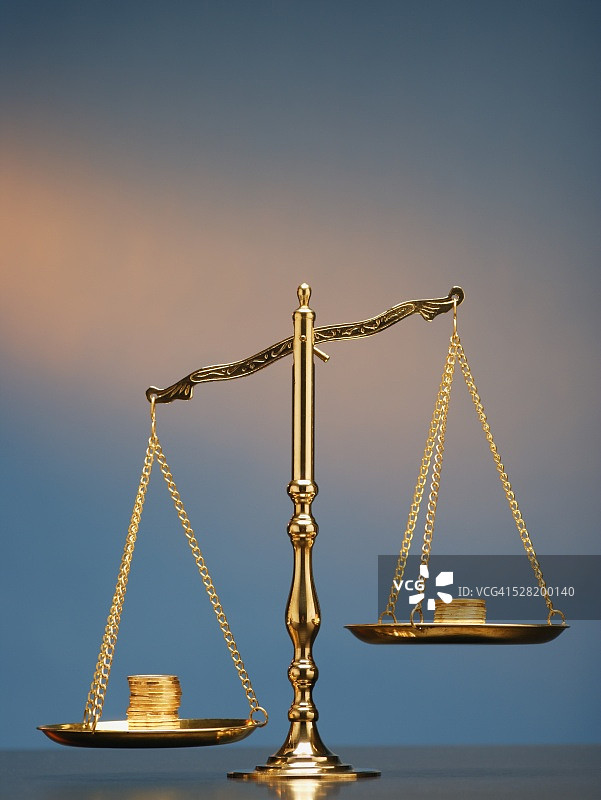 金币比例平衡图片素材