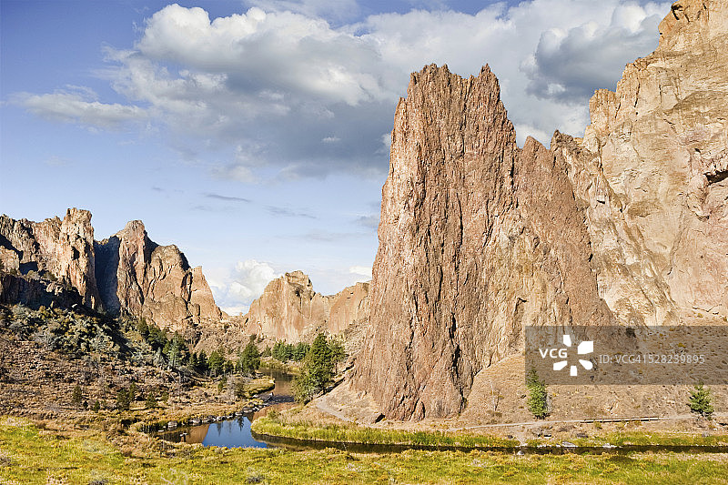 史密斯岩和克鲁克德河图片素材