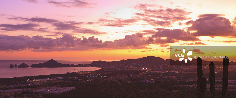 卡波圣卢卡斯和下加利福尼亚半岛顶端景色；墨西哥南下加利福尼亚图片素材